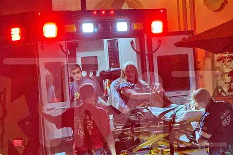 'RHONYC' Sonja Morgan Leaves Florida Restaurant in Ambulance, on Video