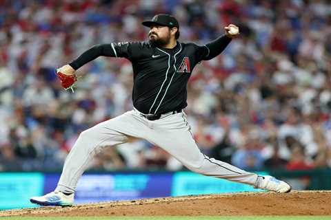 Jose Castillo set to join Mets’ bullpen in time for Subway Series after trade