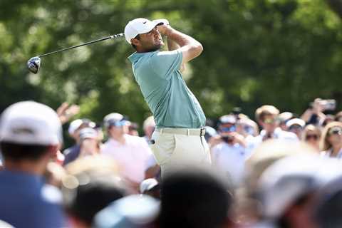 Scottie Scheffler grabs lead at PGA Championship thanks to closing tear
