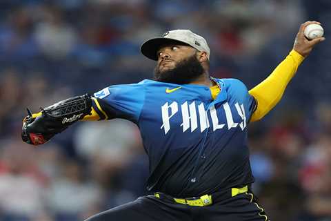 Phillies consider reunion with ex-Yankee, Met after Jose Alvarado suspension