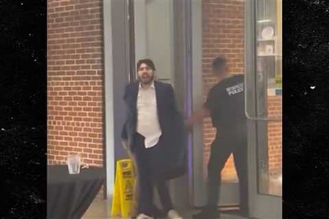 Suspected Jewish Museum Shooter Arrested, Screams 'Free Palestine,' on Video