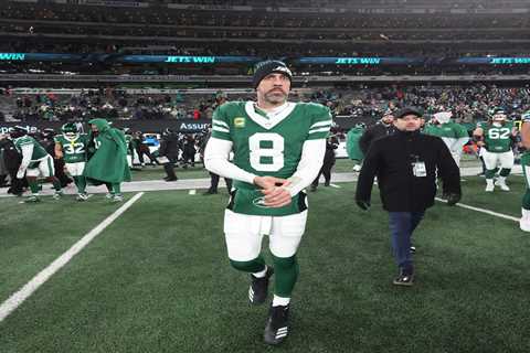 How much longer Steelers are willing to wait for Aaron Rodgers
