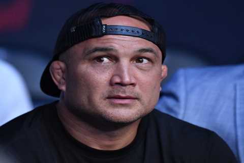 UFC legend B.J. Penn charged with family abuse after strange bedroom arrest: video