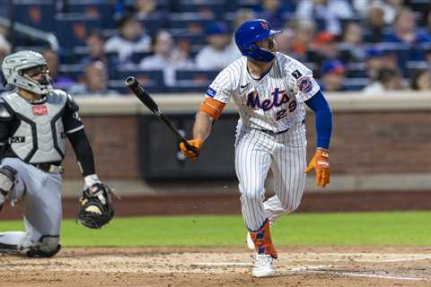 Mets hold on to beat White Sox after unleashing first-inning homer barrage