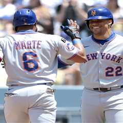 Starling Marte showing Juan Soto the secret to Mets life