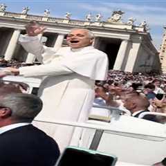 Pope Leo XIV joins ‘White Sox’ chant in spirited Vatican scene