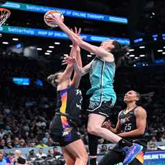 Breanna Stewart’s 35 points can’t save Liberty in loss to Mercury after Jonquel Jones injury exit