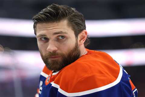 Stanley Cup Final picks, odds: Best prop bets for Panthers vs. Oilers