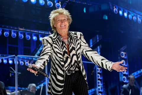 Rod Stewart Postpones Las Vegas Colosseum Residency Gig Due to Unspecified Illness
