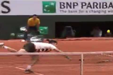 Carlos Alcaraz lauded for his stunning act of sportsmanship at French Open