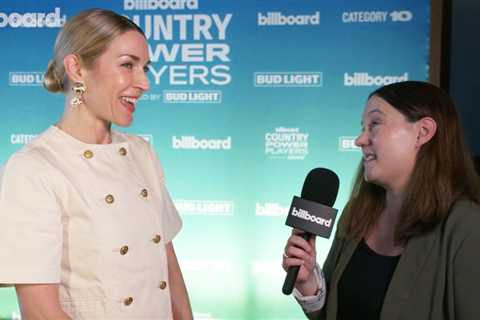 Stacy Vee Talks About Preparing for Stagecoach, Bringing on Zach Bryan to the Main Stage & More |..