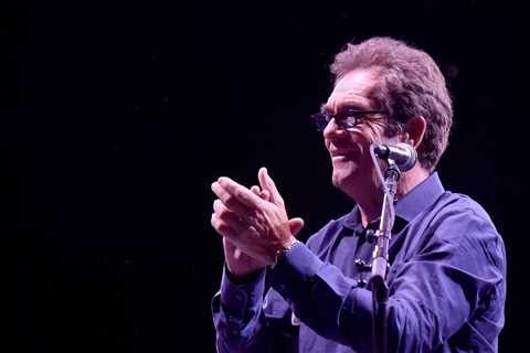 Huey Lewis Shares Update on Hearing Loss: ‘It’s Really Bad Not to Even Be Able to Enjoy Music’