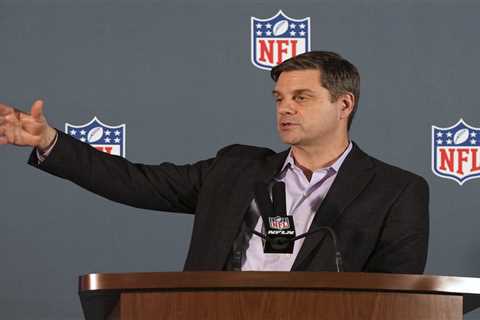 Roger Goodell’s potential NFL successor bolts for PGA Tour