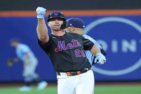 David Stearns praises Pete Alonso for taking game to ‘another level’ as Mets future remains..