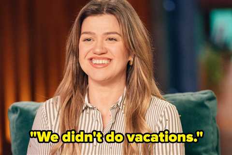 Kelly Clarkson Revealed Her Mom's Creative Vacation Photo Hack, And It's Really Funny