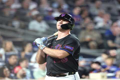 The sorry list of things going wrong for Mets during stunning fall