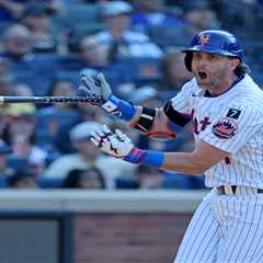 Jeff McNeil’s late home run propels Mets past sliding Yankees in Subway Series thriller