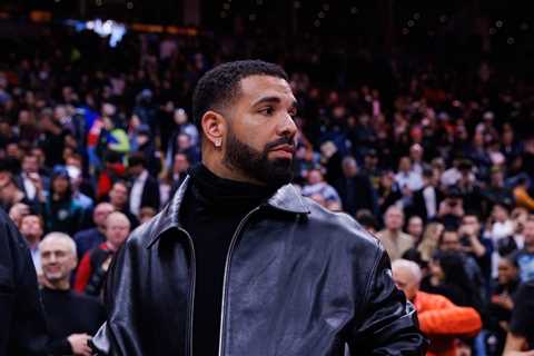 Drake Wants to Fly Streamers Out to London’s Wireless Festival: ‘Should I Get a Big Jet?’
