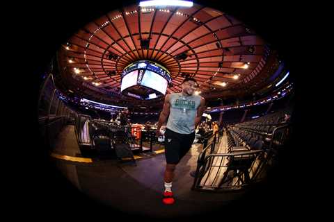 ‘A lot of people tried to convince’ Giannis Antetokounmpo to join Knicks as star confirms flirtation