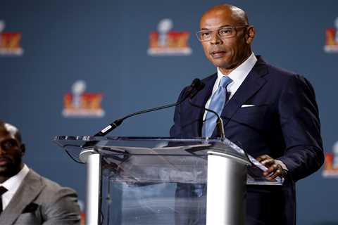 NFLPA exec in conflict-of-interest controversy with private equity firm approved for NFL ownership..