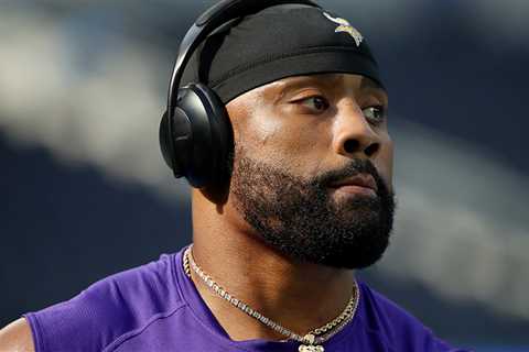 NFL's Everson Griffen Removed From Flight Over 'Unruly Behavior'