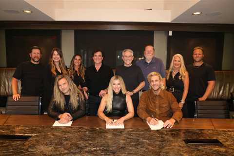 The Band Perry Returns With New Label, Management Deals