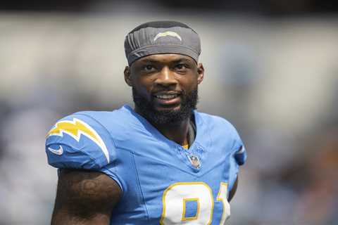 Former Michigan stars: Mike Williams retired after one day of training camp with Jim Harbaugh