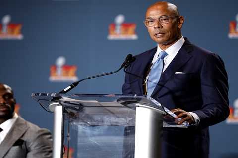 Disgraced NFLPA boss Lloyd Howell’s O.J. Simpson love revealed in parking space drama