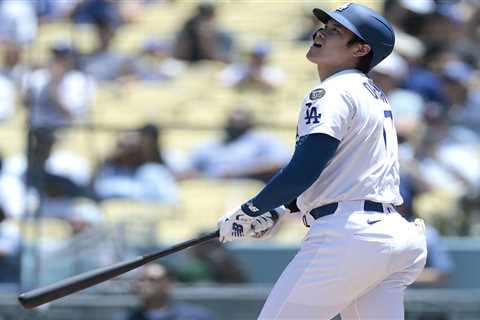 Shohei Ohtani homers in fifth game in row, tying Dodgers franchise record