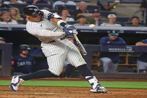 Aaron Judge diagnosed with flexor strain and heading to IL — but Yankees avoid worst