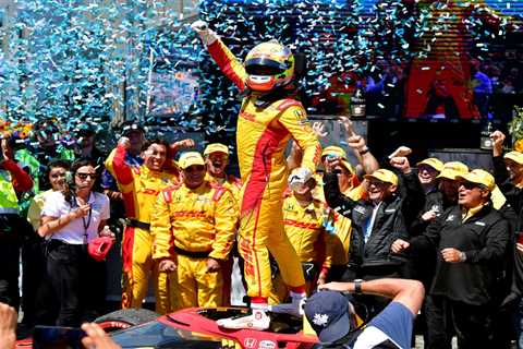 Fox acquires 33% stake in IndyCar owner Penske Entertainment, extends media rights deal