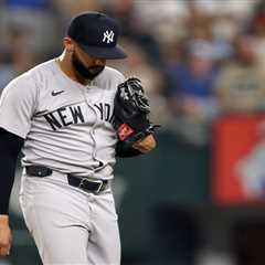Why Aaron Boone turned back to  — and stuck with — Devin Williams in fateful Yankees decisions