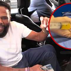 Anthony Anderson Says He's Good After Fluid Drained From Knee