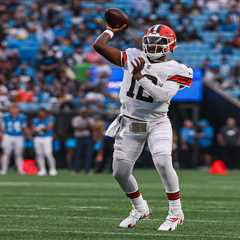 Browns give Shedeur Sanders injury update after rookie QB leaves practice