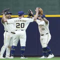 Brewers win 12th game in a row — and earn all of Wisconsin free burgers