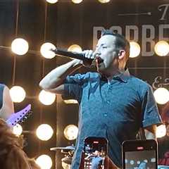 Backstreet Boys' Howie Gives Surprise 'I Want It That Way' Performance in Vegas