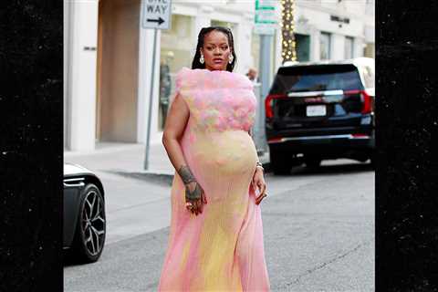 Rihanna Shows Off Baby Bump in Attention-Grabbing Outfit on L.A. Stroll