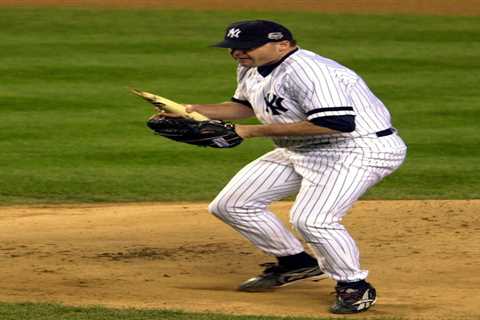 Roger Clemens on famous Mike Piazza World Series broken bat drama: ‘If I wanted to hit him with it, ..