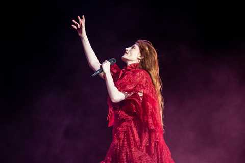 Fans Think Video of Florence Welch Screaming Into a Hole in the Ground Is Actually Great News