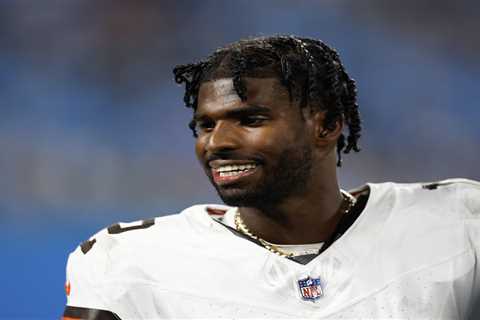 Bettors flocking to Shedeur Sanders for Offensive Rookie of the Year award