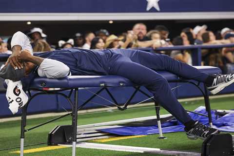 Cowboys coach set for talks with Micah Parsons after in-game antics as contract drama spirals