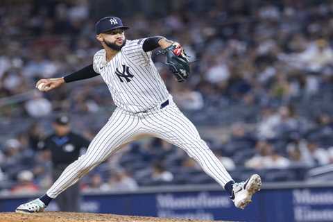 Devin Williams’ dominant run comes with one Yankees worry