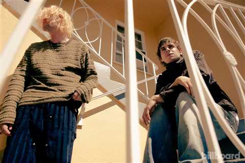 With a No. 1 In Their Pockets, Royel Otis Hit Us With Dreamy ‘Hickey’