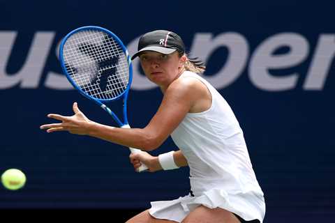 Iga Swiatek fends off Suzan Lamens to advance to third round at US Open