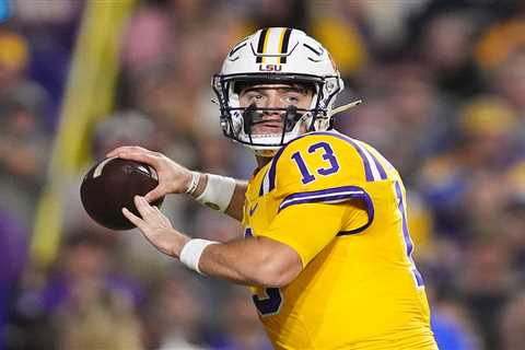 LSU vs. Clemson Week 1 preview: Odds, picks, predictions for clash in Death Valley