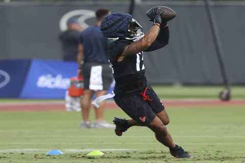 Fantasy football: Resist the hype and find value picks when players fall in drafts