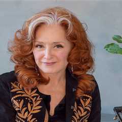 ‘We’re All Suffering’: Why Bonnie Raitt Keeps Politics Out of Her Shows