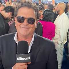 Carlos Vives Talks About How He Became An Agent of Change | Premios Juventud 2025