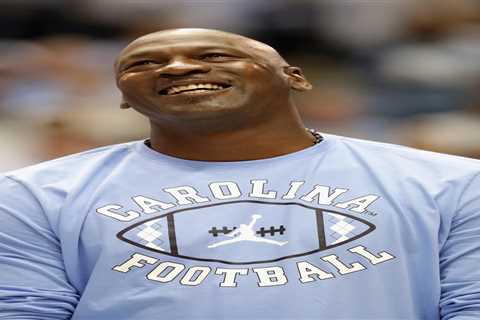 Michael Jordan, Mia Hamm attending Bill Belichick’s debut with UNC hype out of control