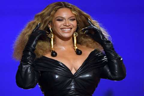 It's Beyoncé's birthday today! What do you think is her *best* song?